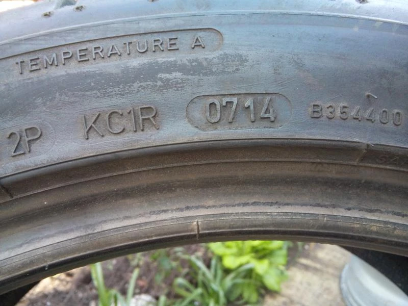 Гуми Летни 245/40R18, снимка 6 - Гуми и джанти - 18611666