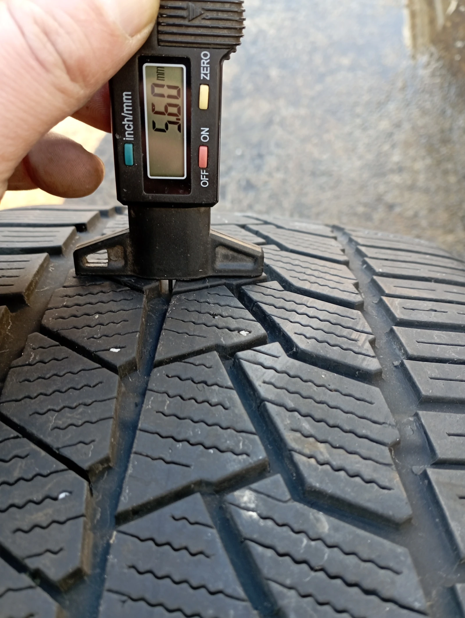  235/35R20 | Mobile.bg   6