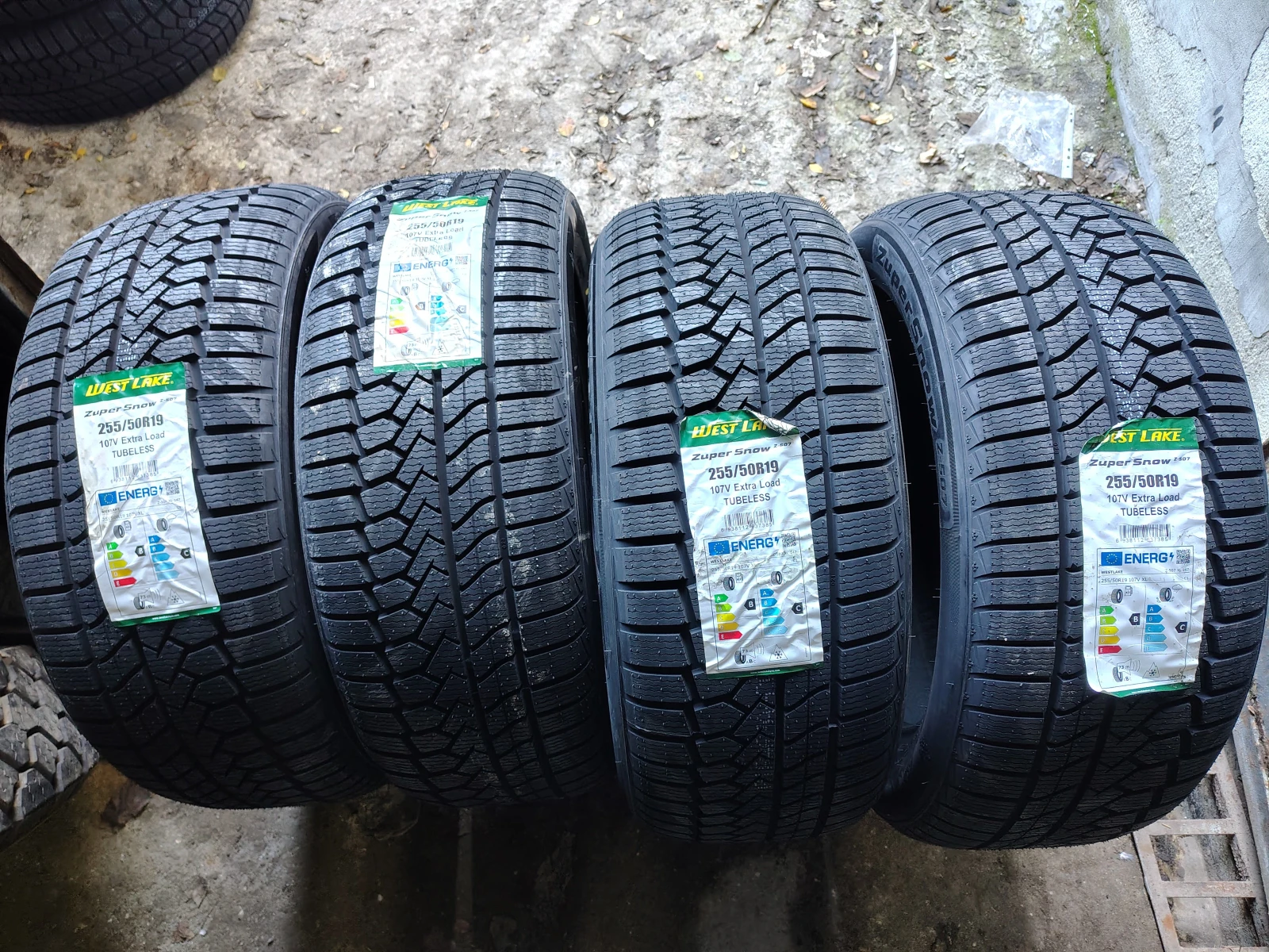 Гуми Зимни 255/50R19