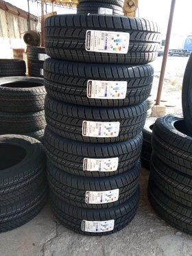 Гуми Зимни 235/65R16, снимка 1 - Гуми и джанти - 48962153