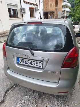 Toyota Corolla verso, снимка 8