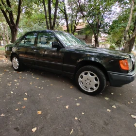 Mercedes-Benz 124 200 E, снимка 8