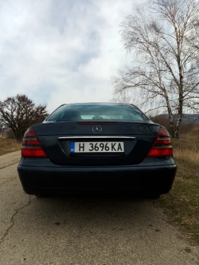 Mercedes-Benz E 220, снимка 3