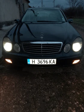 Mercedes-Benz E 220, снимка 1