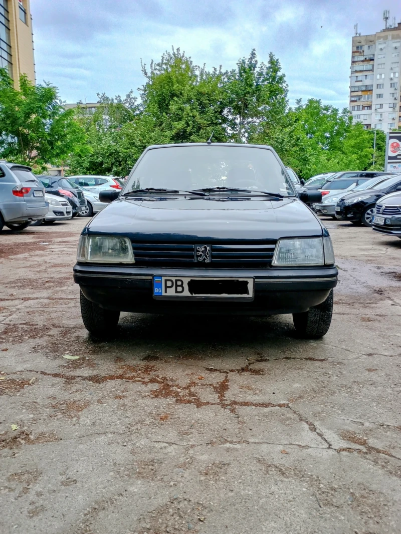 Peugeot 205