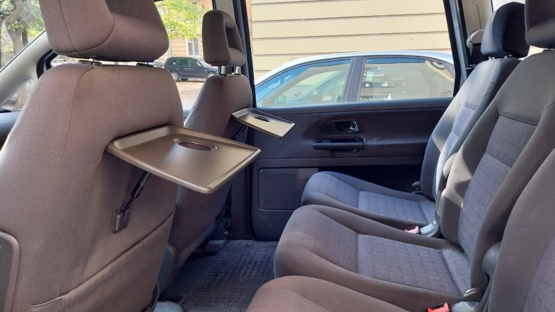 Seat Alhambra, снимка 16 - Автомобили и джипове - 52072654