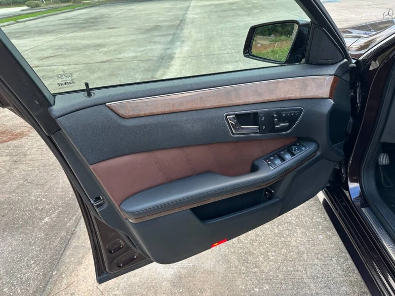 Mercedes-Benz E 55 Sport RWD* АвтоКредит* Цена до БГ, снимка 8 - Автомобили и джипове - 52455381