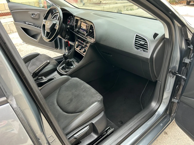 Seat Leon 1.6TDI FULL LED EURO 5, снимка 11 - Автомобили и джипове - 52457700