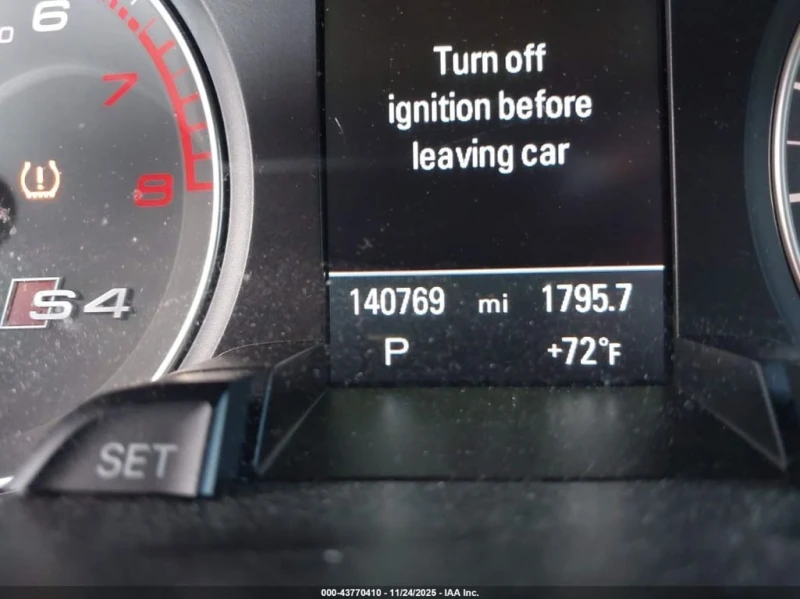 Audi S4 * 3.0T PREMIUM PLUS * CARFAX * БЕЗ ПЪРВОНАЧАЛНА ВН, снимка 15 - Автомобили и джипове - 53034331