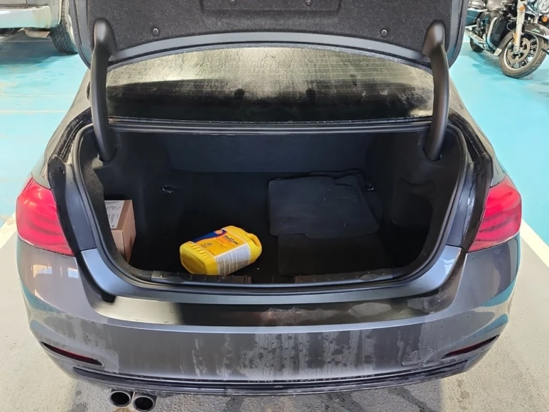 BMW 330 * 330I XDRIVE * CARFAX * БЕЗ ПЪРВОНАЧАЛНА ВНОСКА, снимка 14 - Автомобили и джипове - 53102482