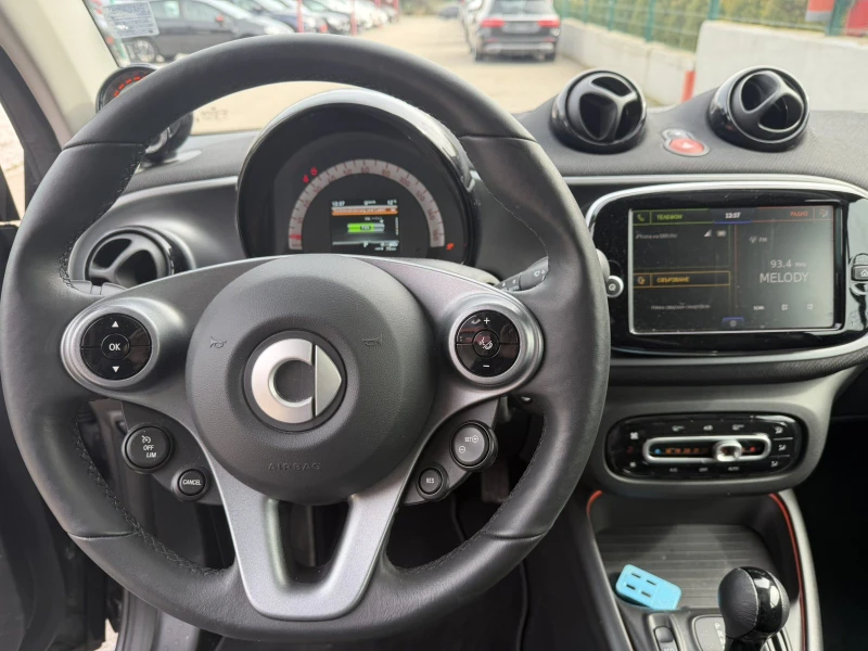 Smart Fortwo, снимка 12 - Автомобили и джипове - 53481373