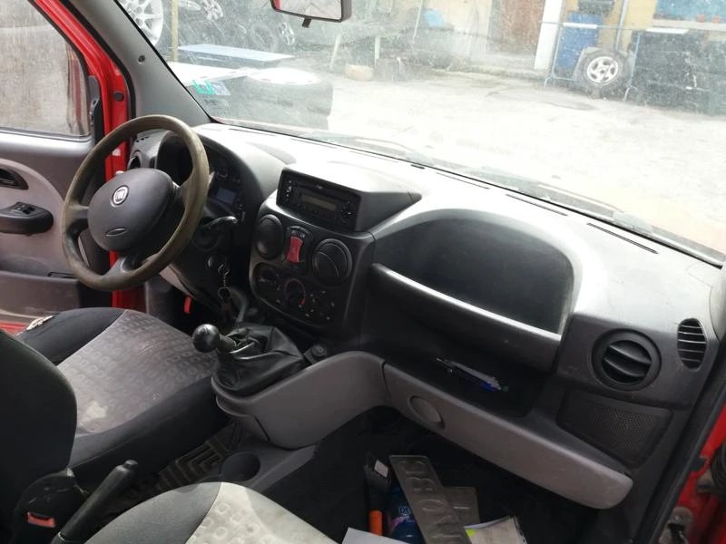 Fiat Doblo 1.9JTD 1.3 MultiJet, снимка 16 - Автомобили и джипове - 4017961