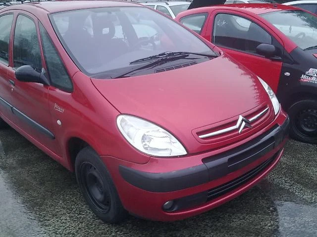 Citroen Xsara picasso 1.6 HDI/1.6i /1.8i 16V, снимка 7 - Автомобили и джипове - 11010097