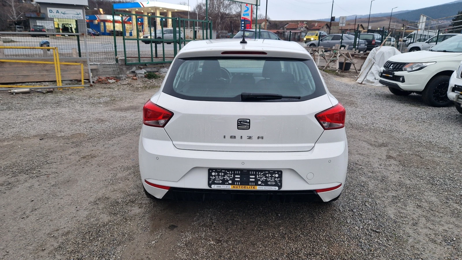 Seat Ibiza 1.0i EUR.6 - изображение 8