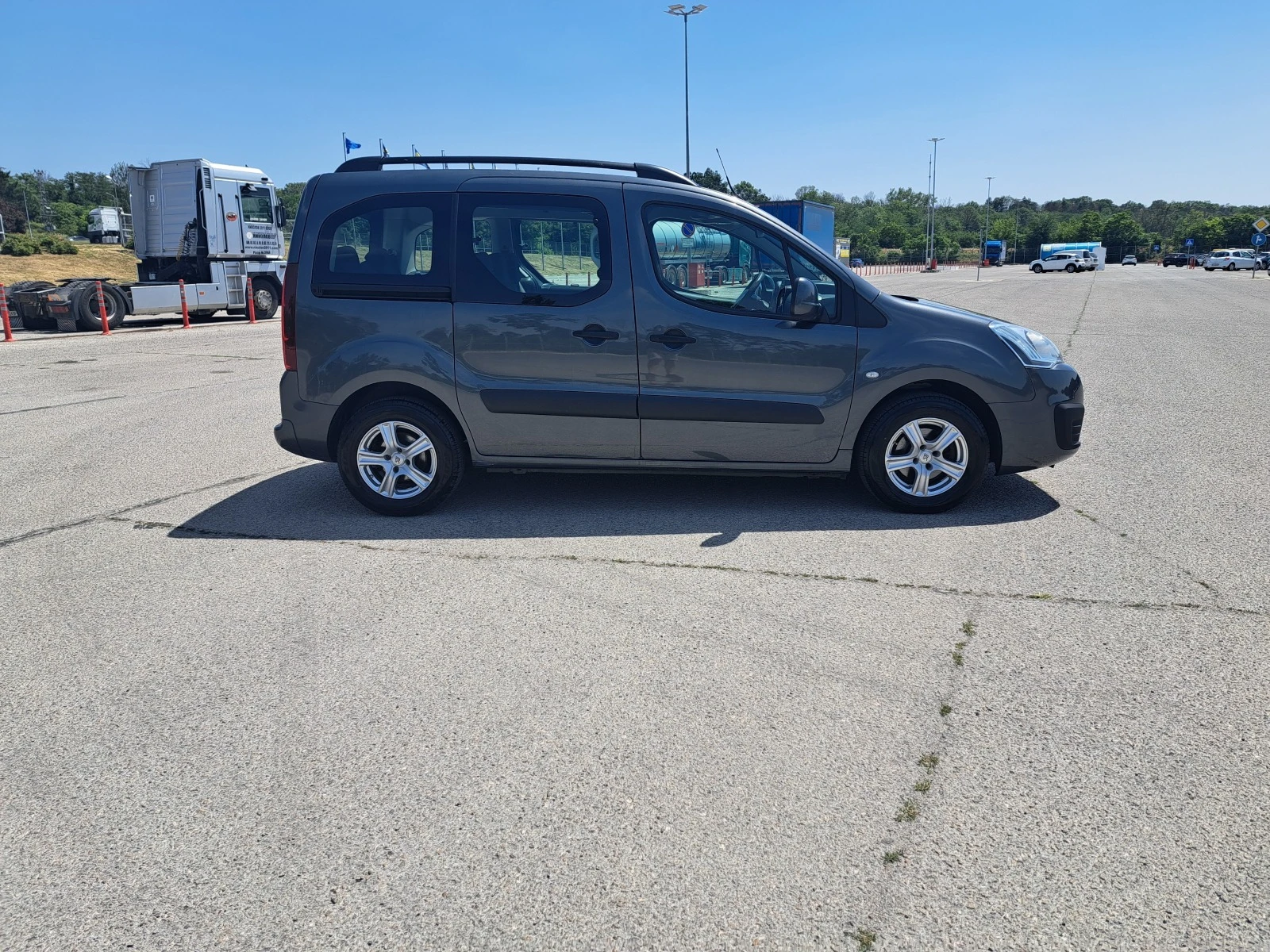 Peugeot Partner 1.6 HDI 6+ 1 - изображение 6