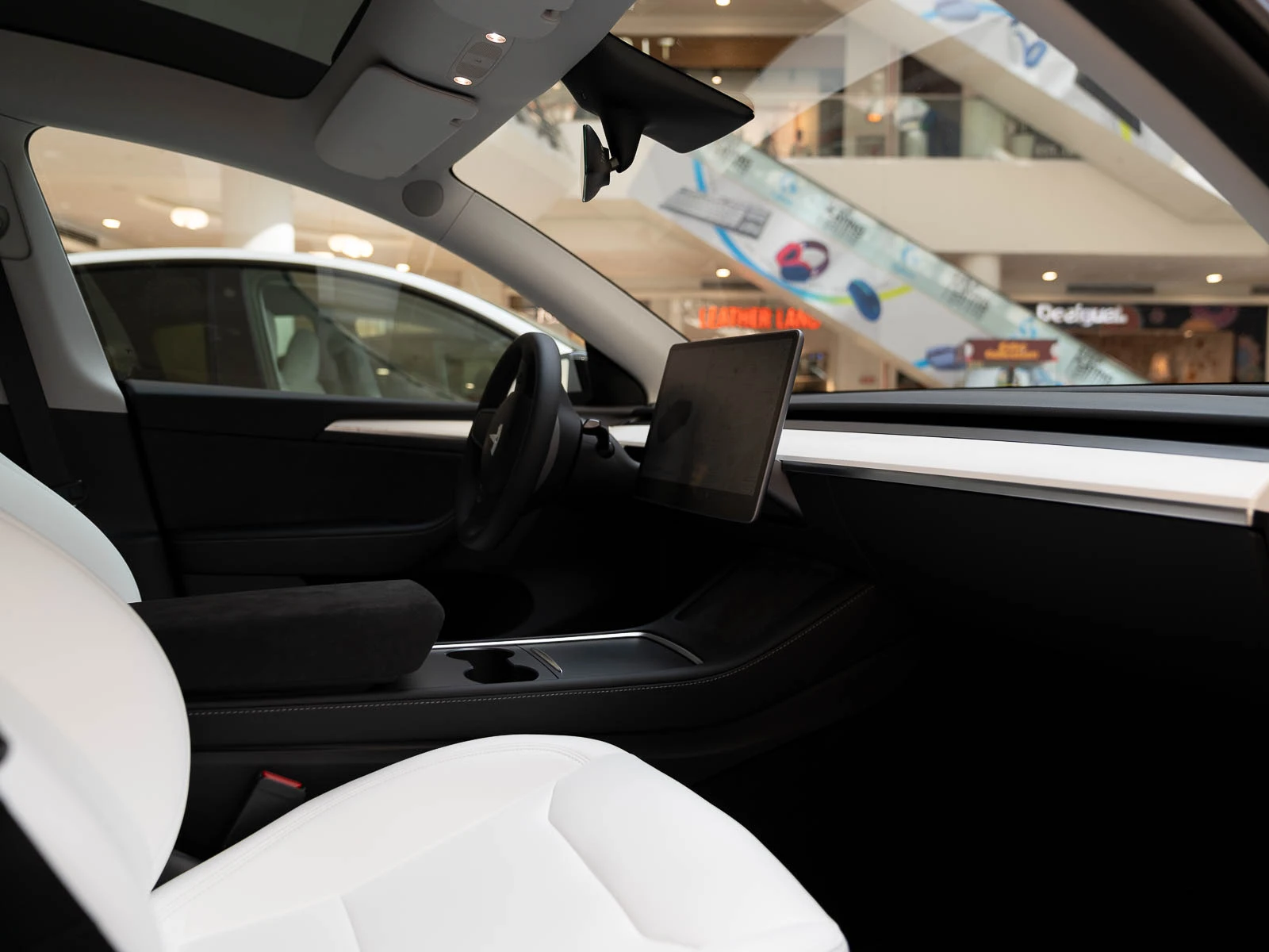 Tesla Model Y Long Range - �������� �������� | Mobile.bg � ����������� 12