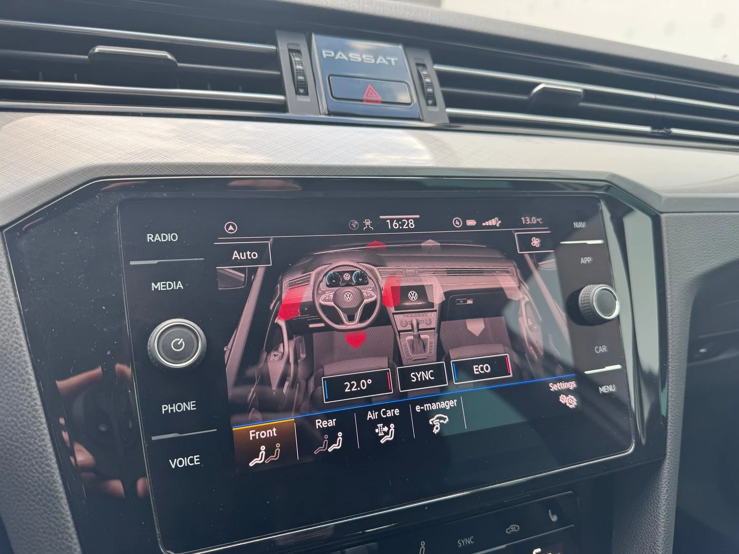 VW Passat VW Passat Var GTE Plug-In-Hybrid 1.4 TSI | Mobile.bg — изображение 14