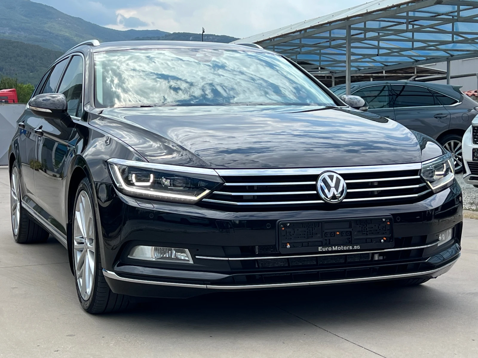 VW Passat 2.0TDI-190ps, 4-MOTION-HIGHLINE-FULL SERVICE VW!!! - изображение 3