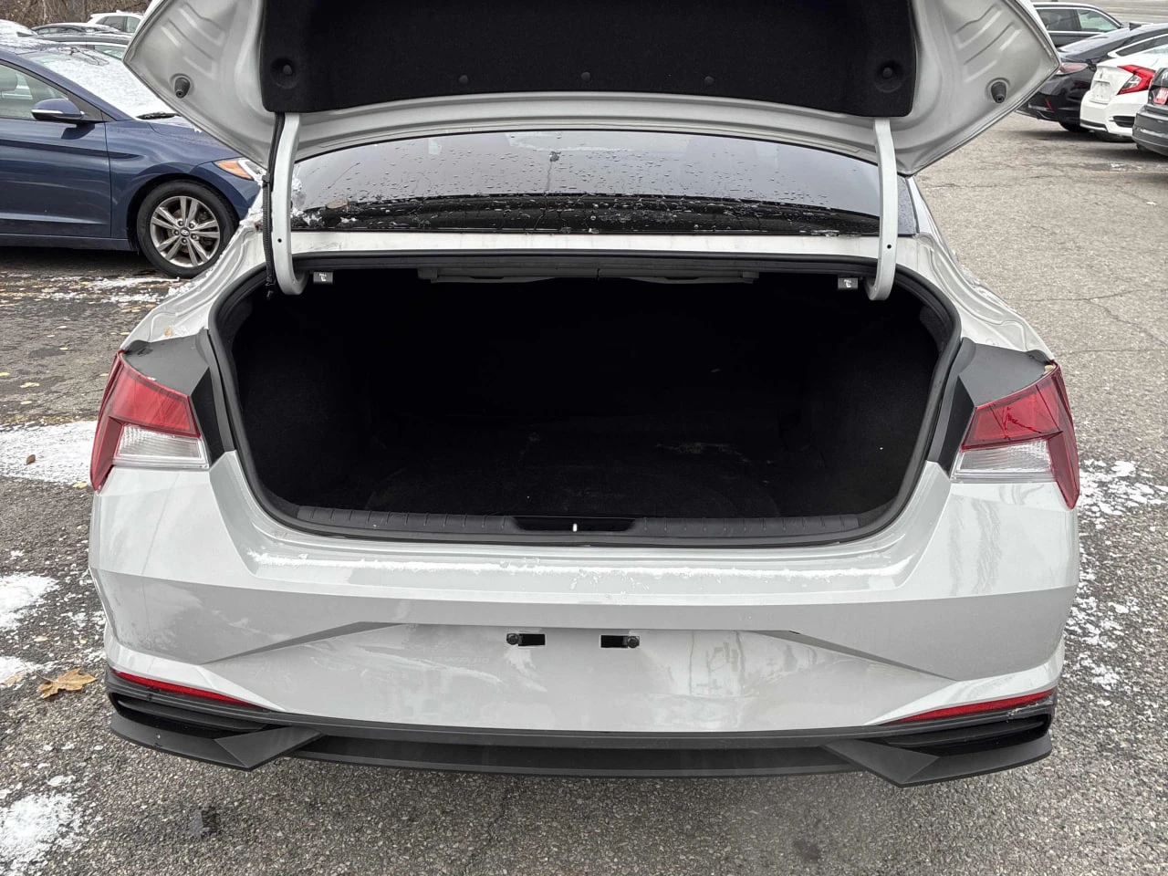 Hyundai Elantra CARFAX* АВТОФИНАНСИРАНЕ БЕЗ ПЪРВОНАЧАЛНА ВНОСКА - изображение 10