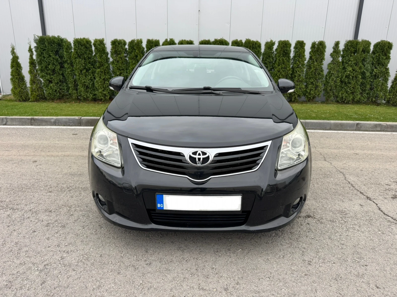 Toyota Avensis 2.0D-4D Регистриран/Обслужен!!! - изображение 2