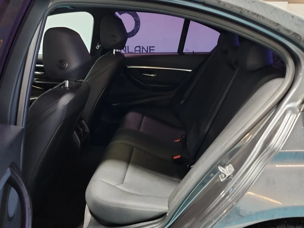 BMW 330 * 330I XDRIVE * CARFAX * ��� ������������ ������ | Mobile.bg � ����������� 13