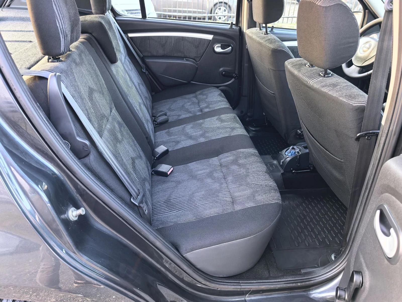 Dacia Sandero 1, 4i GPL | Mobile.bg � ����������� 14