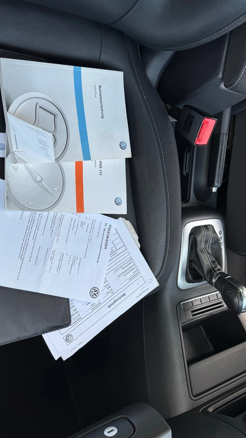 VW Golf Plus 1.4 -122кс.-Бензин-автомат-високо изпълнение, снимка 10 - Автомобили и джипове - 53978441