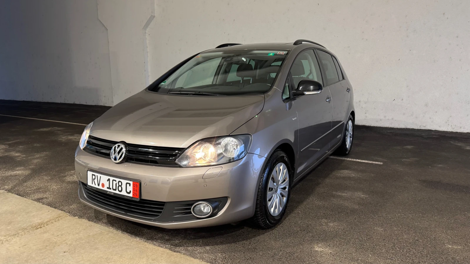 VW Golf Plus 1.4 -122кс.-Бензин-автомат-високо изпълнение, снимка 3 - Автомобили и джипове - 53978441