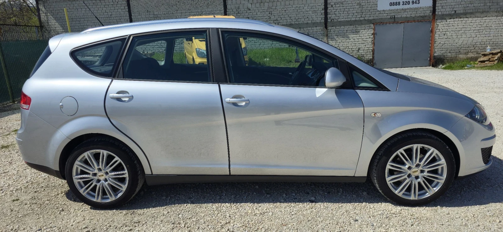 Seat Altea 1.6 TDI XL, снимка 4 - Автомобили и джипове - 54243388