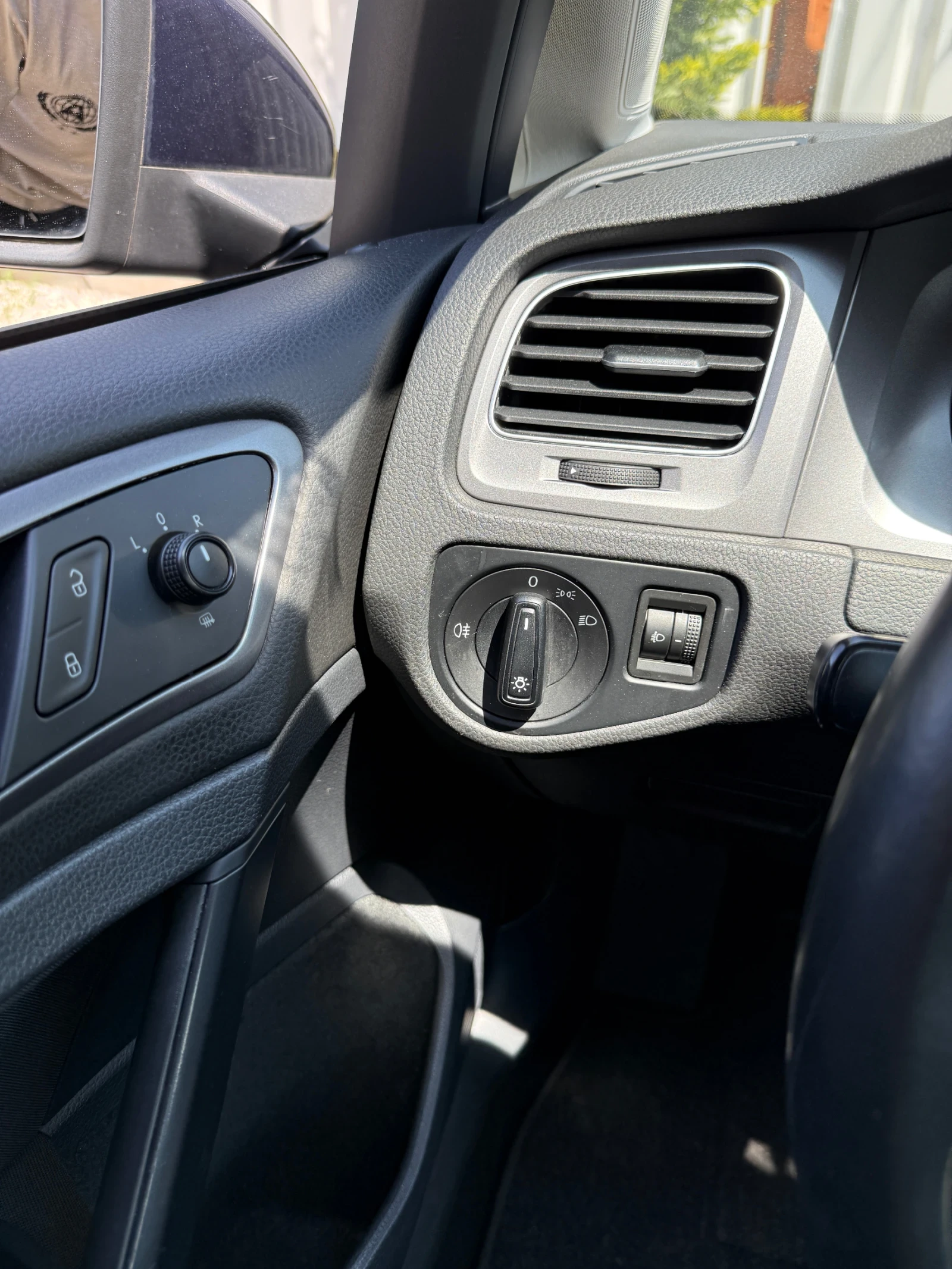 VW Golf 7  | BlueMotion | 1.6 TDI 110кс, снимка 12 - Автомобили и джипове - 54346562