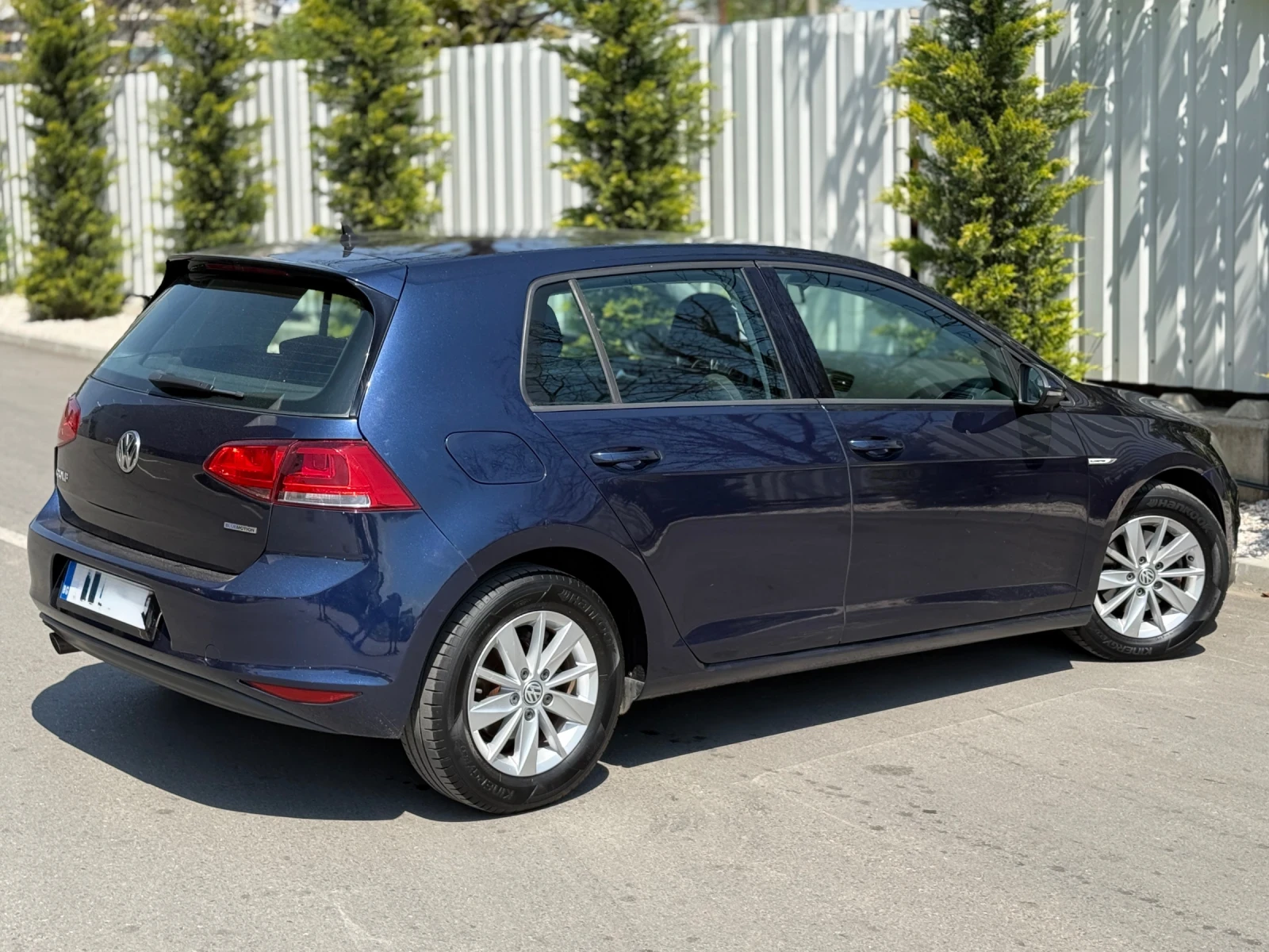 VW Golf 7  | BlueMotion | 1.6 TDI 110кс, снимка 5 - Автомобили и джипове - 54346562