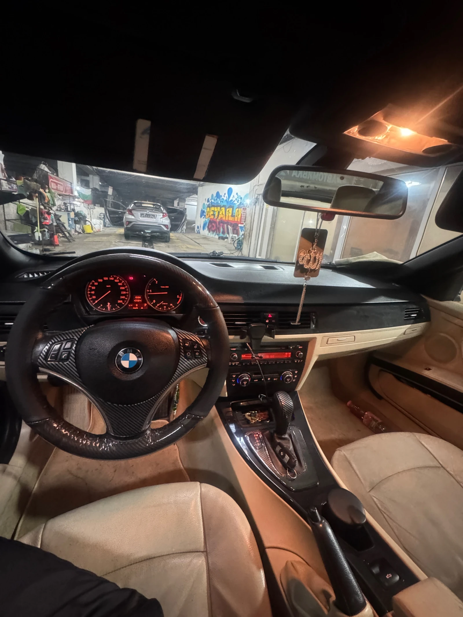 BMW 320, снимка 11 - Автомобили и джипове - 54818834
