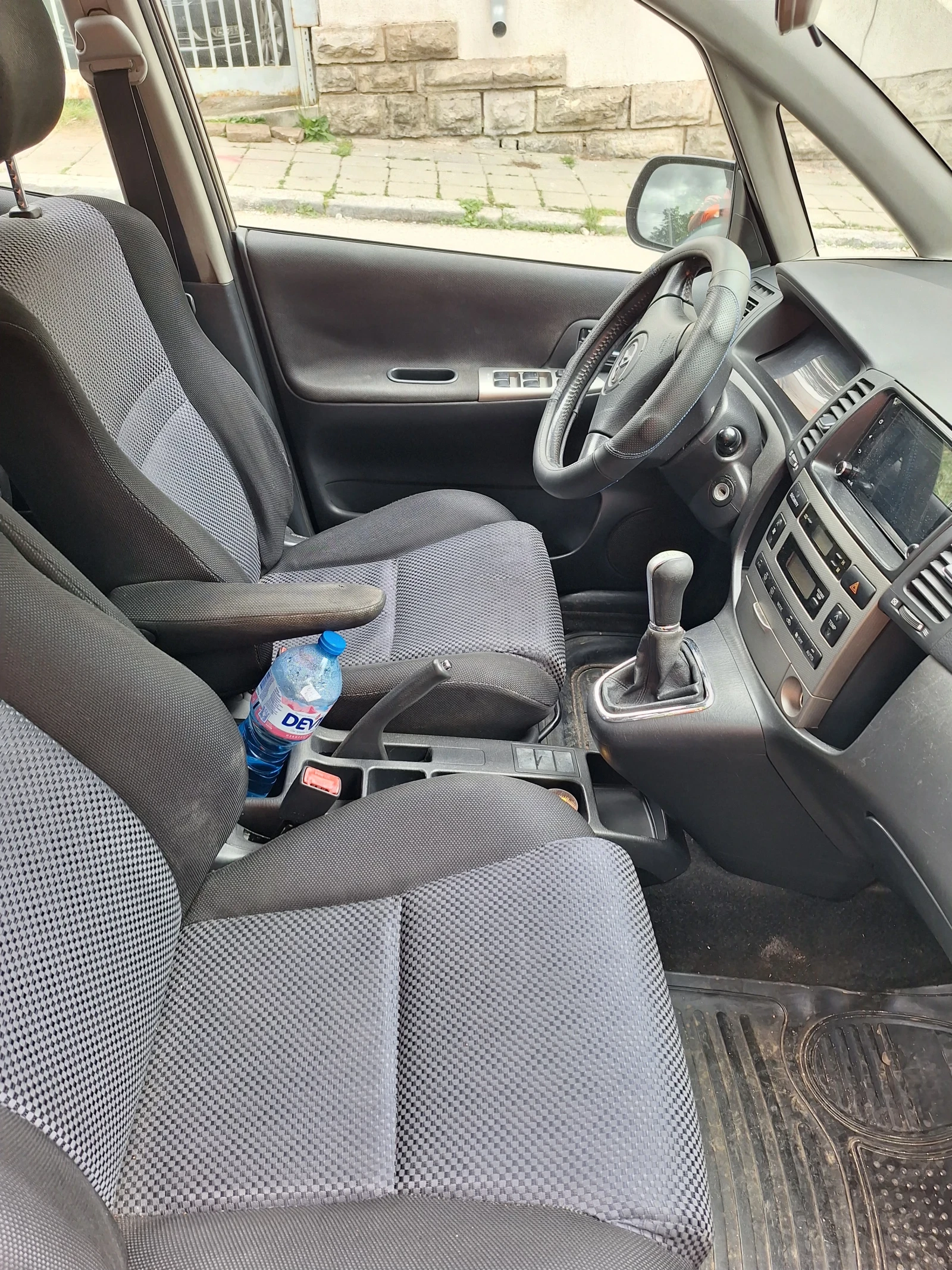 Toyota Corolla verso, снимка 7 - Автомобили и джипове - 55254085