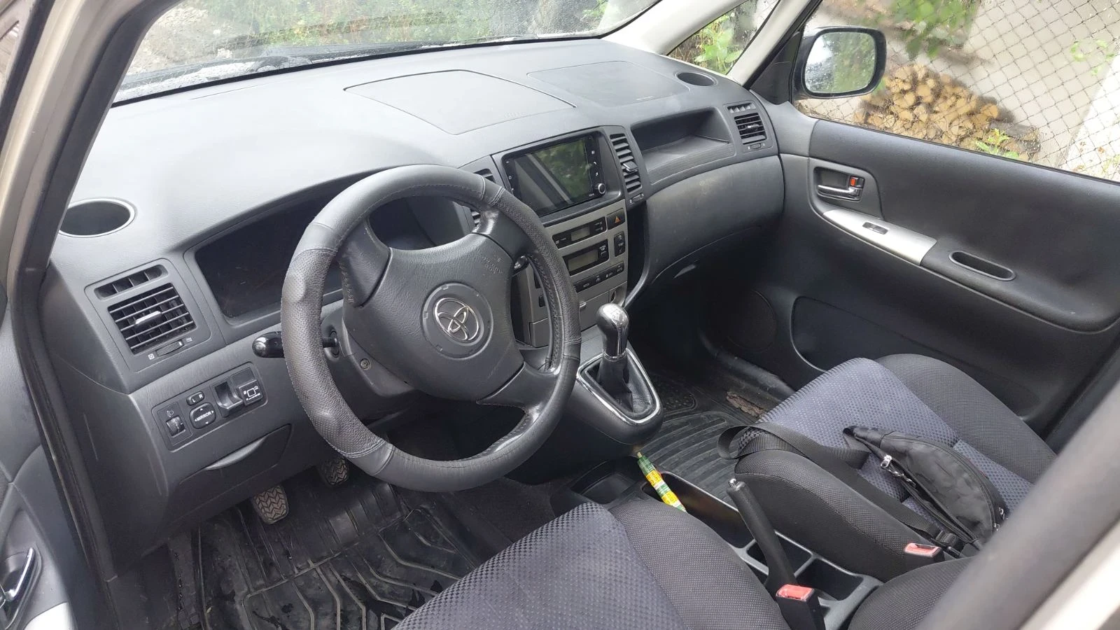 Toyota Corolla verso, снимка 6 - Автомобили и джипове - 55254085