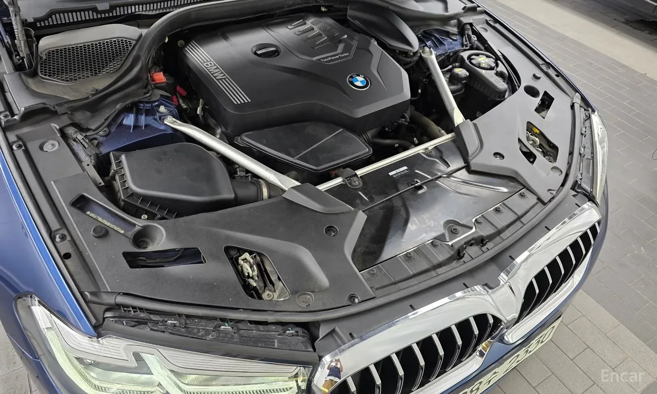 BMW 530 LCI | H&KARDON | 360 | HEADS UP, снимка 6 - Автомобили и джипове - 55950349