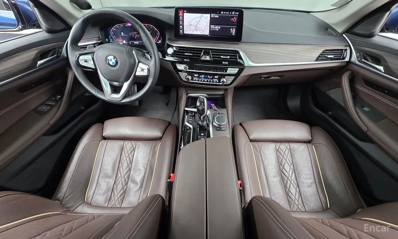 BMW 530 LCI | H&KARDON | 360 | HEADS UP, снимка 7 - Автомобили и джипове - 55950349