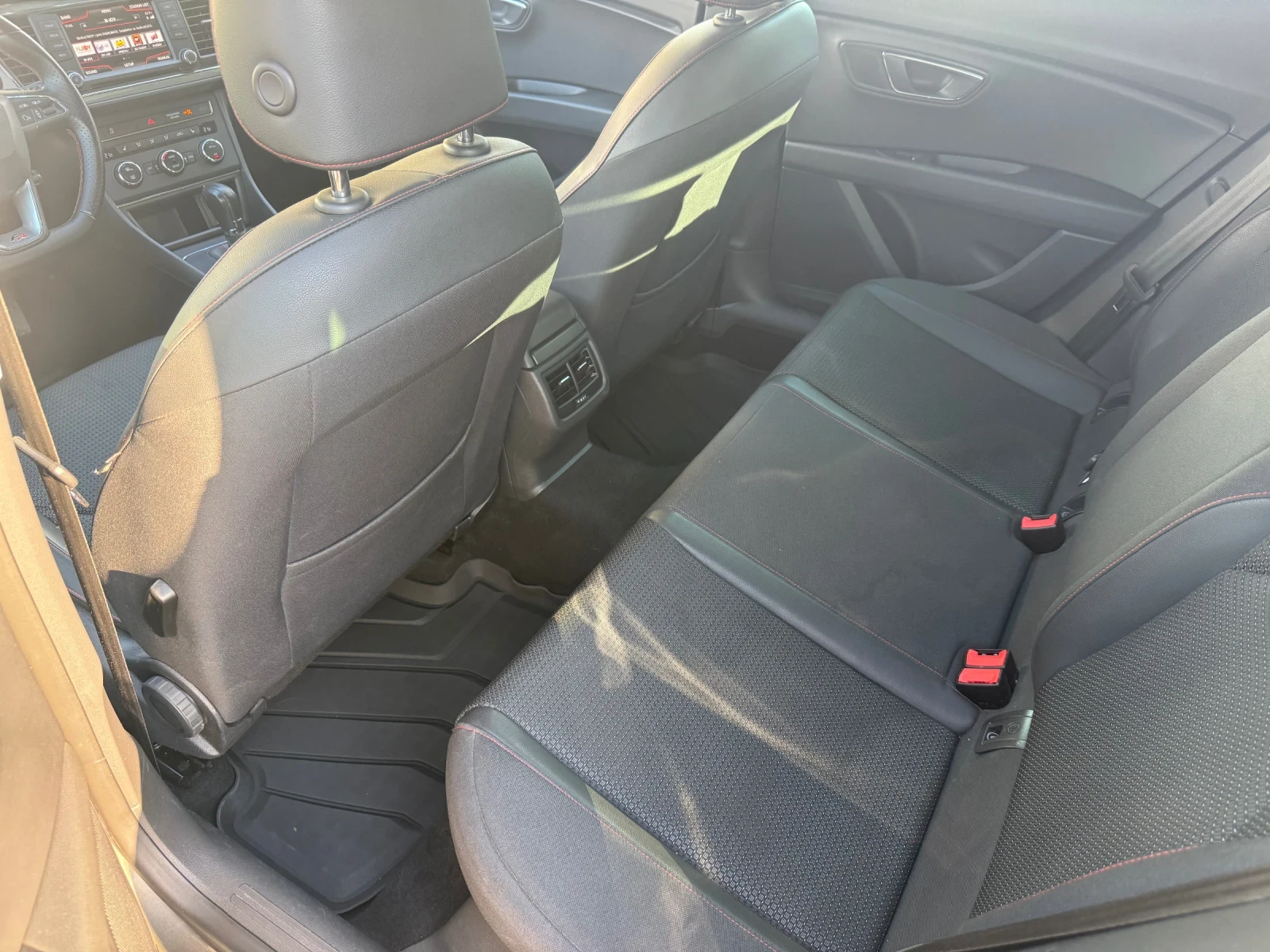 Seat Leon FR, снимка 11 - Автомобили и джипове - 55967675