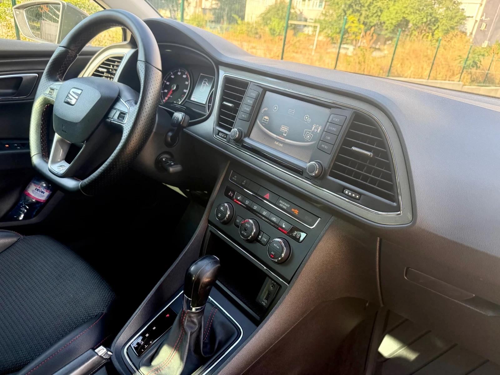 Seat Leon FR, снимка 12 - Автомобили и джипове - 55967675