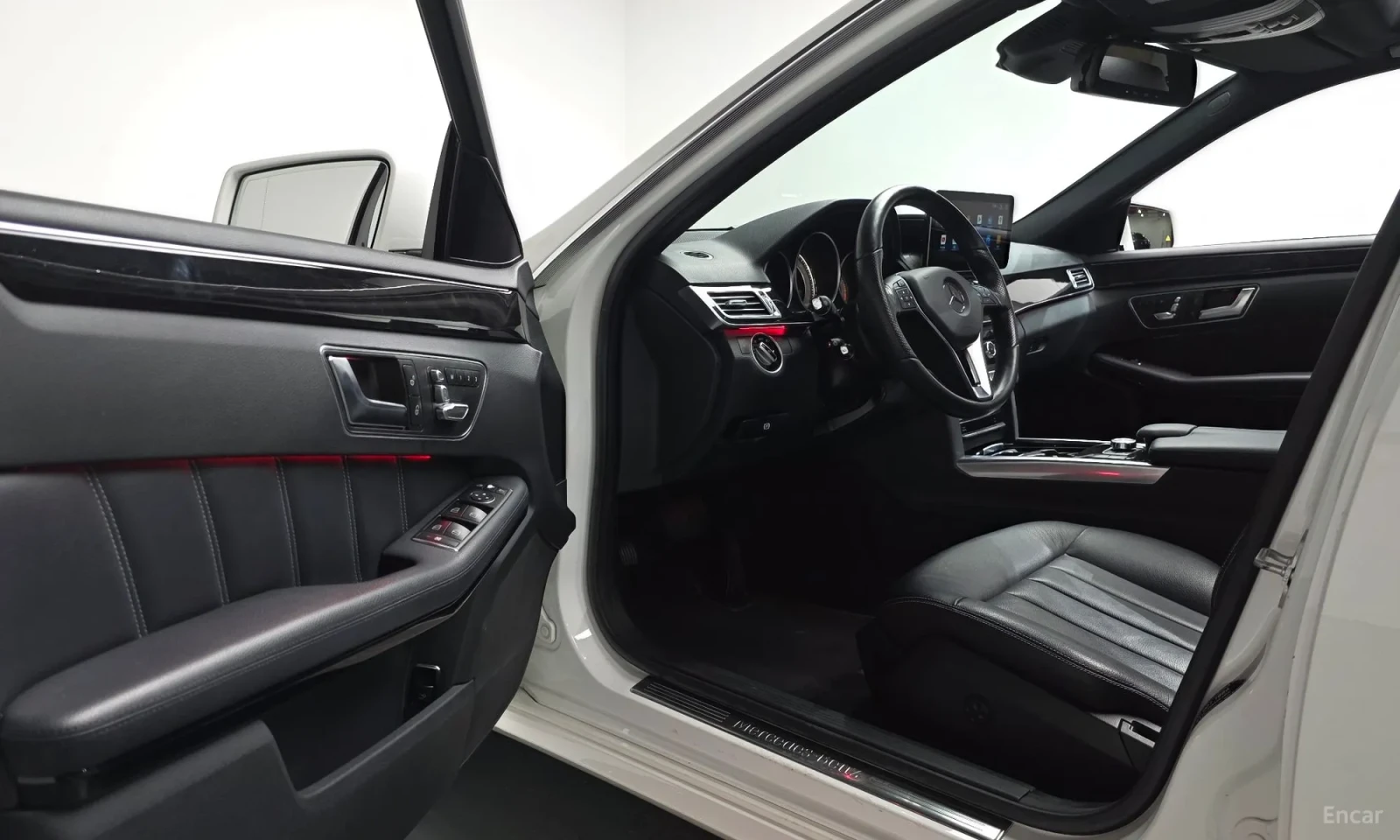 Mercedes-Benz E 300 E300 4MATIC Avantgarde 37k KM!!! | Mobile.bg � ����������� 10