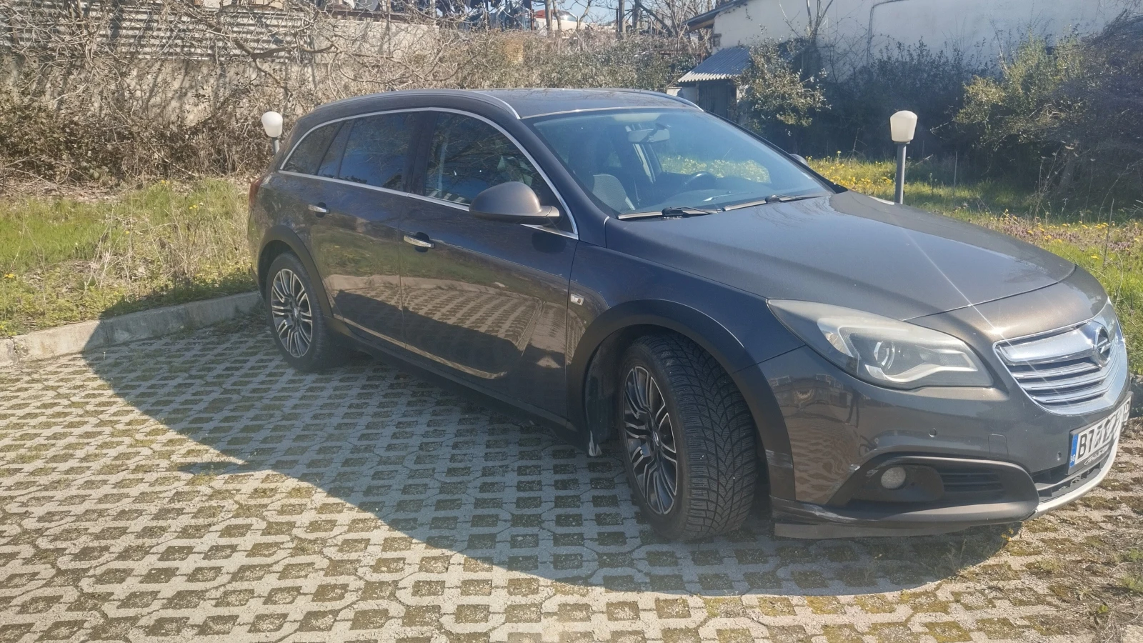 Opel Insignia Sport Tourer SW, снимка 8 - Автомобили и джипове - 56677188