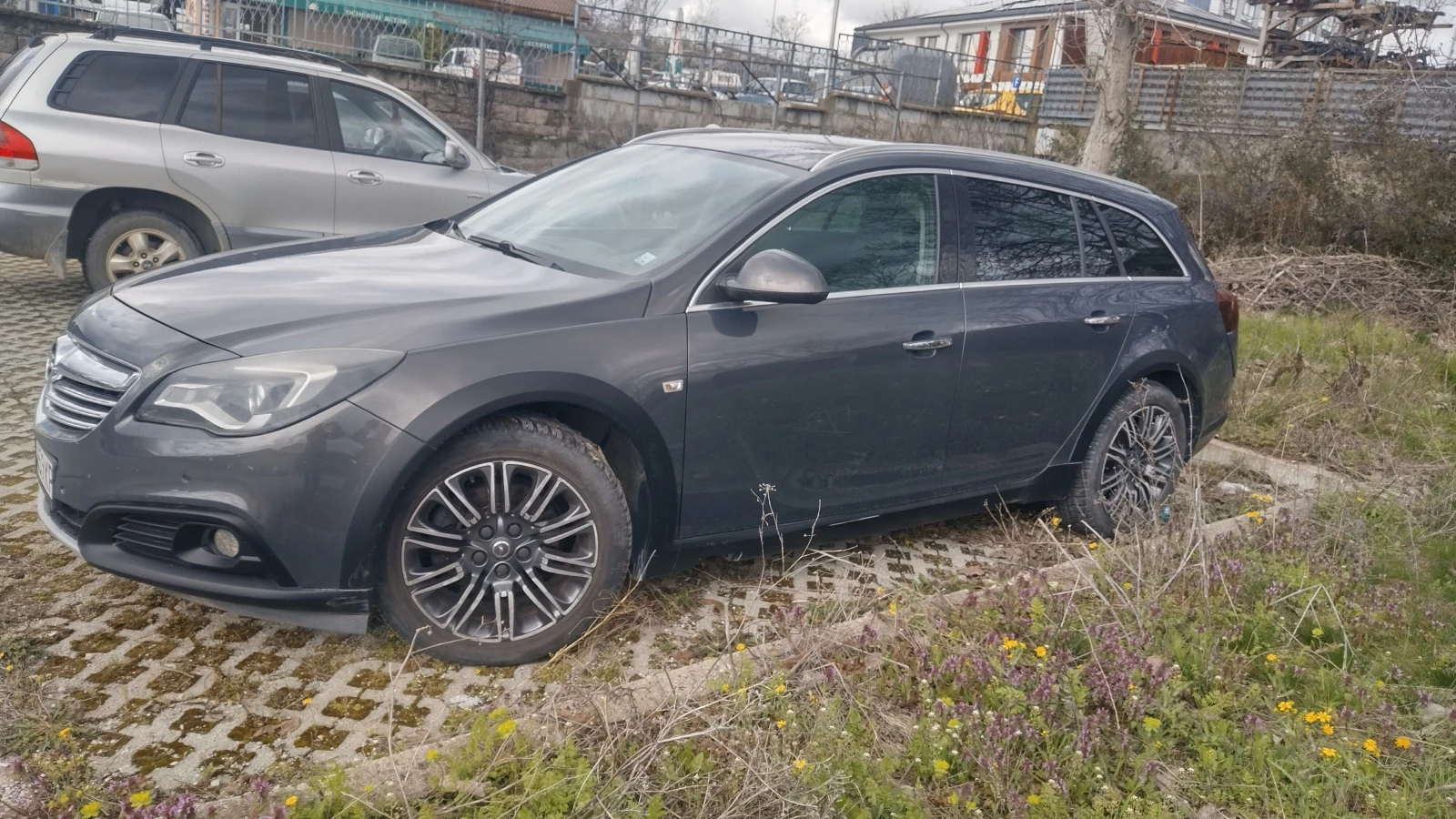 Opel Insignia Sport Tourer SW, снимка 4 - Автомобили и джипове - 56677188