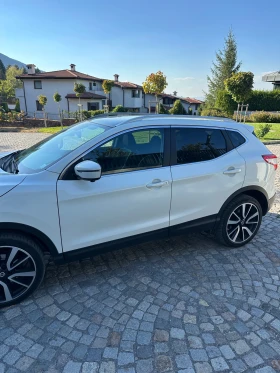 Nissan Qashqai 1.6 D 131к.с. Full/Обслужена, снимка 4
