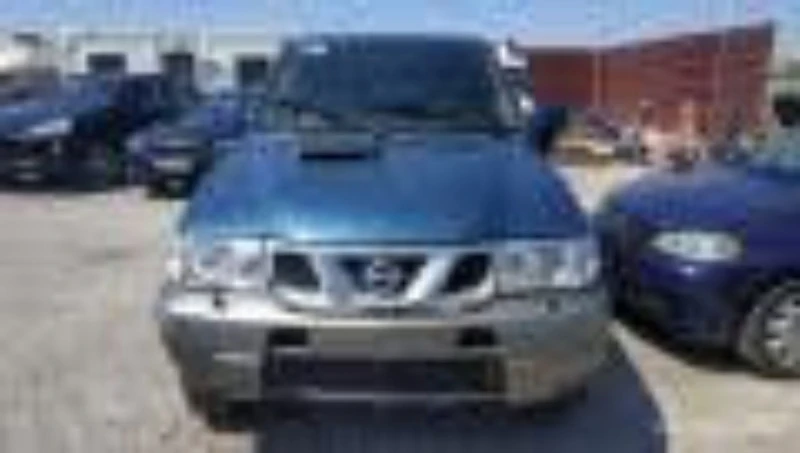 Nissan Terrano 3.0 TDI, снимка 8 - Автомобили и джипове - 47063419