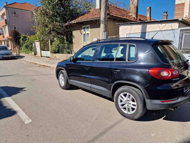 VW Tiguan, снимка 14 - Автомобили и джипове - 47758892