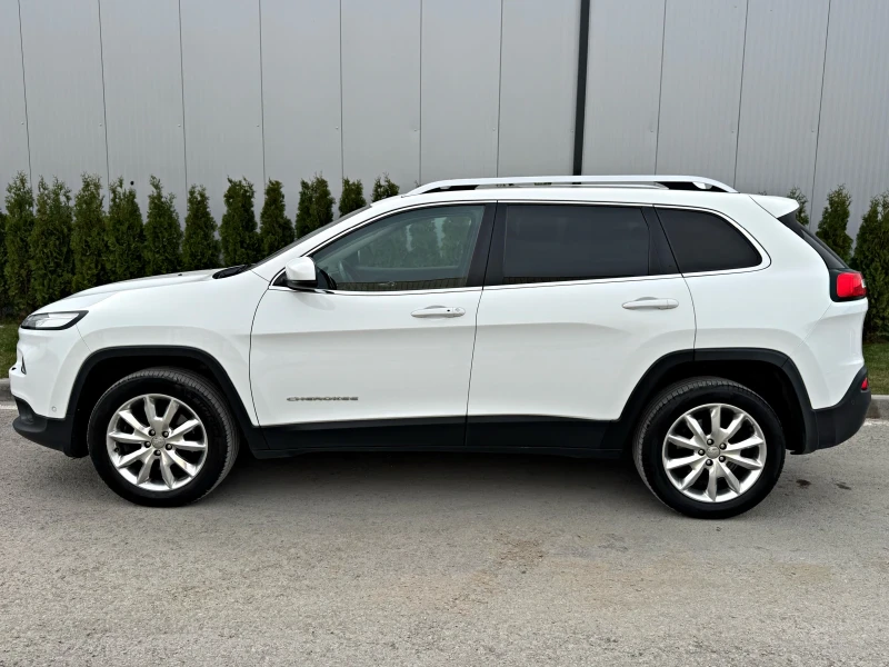 Jeep Cherokee 2.0TD 4WD/Limited/Full/ШВЕЙЦАРИЯ!!!, снимка 3 - Автомобили и джипове - 49508792