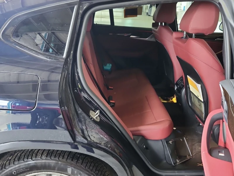 BMW X4 M40i* Harman/Kardon* Пано* Подгрев, снимка 14 - Автомобили и джипове - 52317683