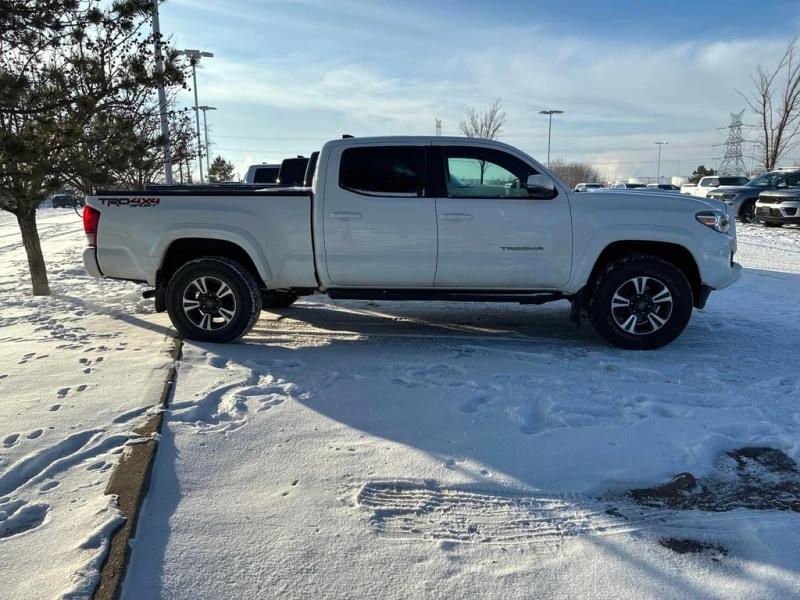 Toyota Tacoma * SR5 * CARFAX * БЕЗ ПЪРВОНАЧАЛНА ВНОСКА, снимка 3 - Автомобили и джипове - 52733207