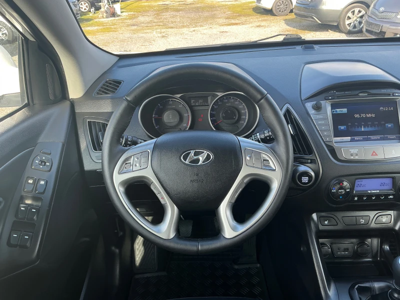 Hyundai IX35 1.7 CRDI, снимка 11 - Автомобили и джипове - 53293446