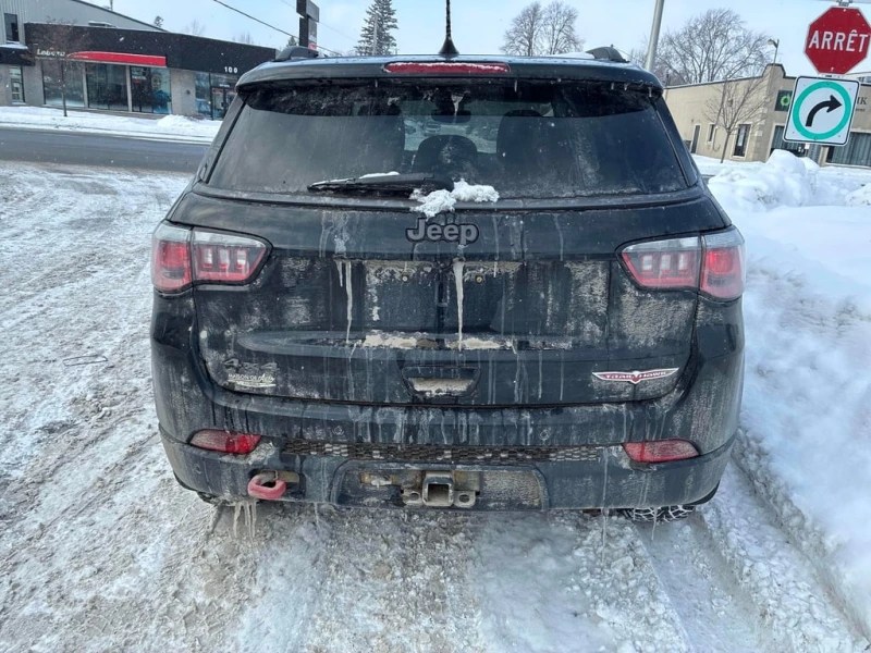 Jeep Compass * Trailhawk * CARFAX * ПОДГРЕВИ * КАМЕРА, снимка 4 - Автомобили и джипове - 53294426