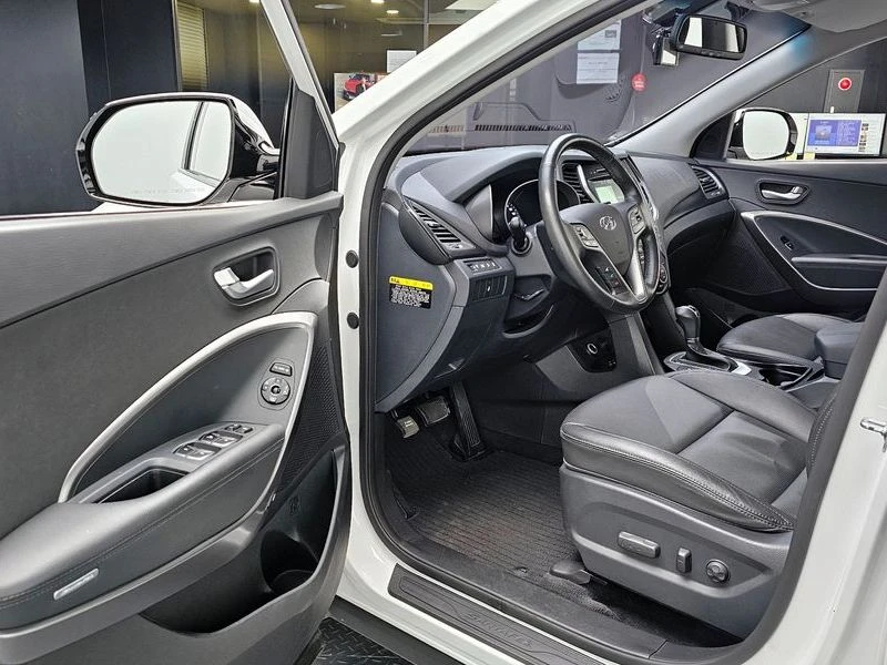 Hyundai Santa fe Gasoline 2.0 Turbo 2WD| 240к.с.| ВКЛ.ТЕХНОТЕСТ, снимка 11 - Автомобили и джипове - 55432425